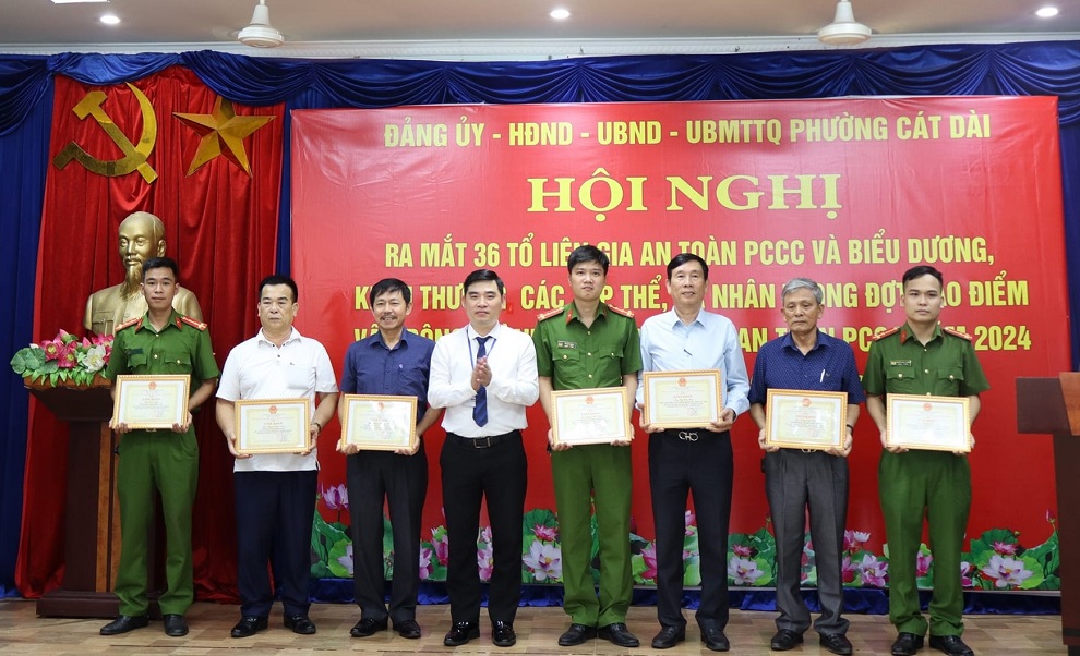 Phường Cát Dài (quận Lê Chân): Tổng kết đợt cao điểm tuyên truyền, vận động thành lập Tổ liên gia an toàn phòng cháy, chữa cháy